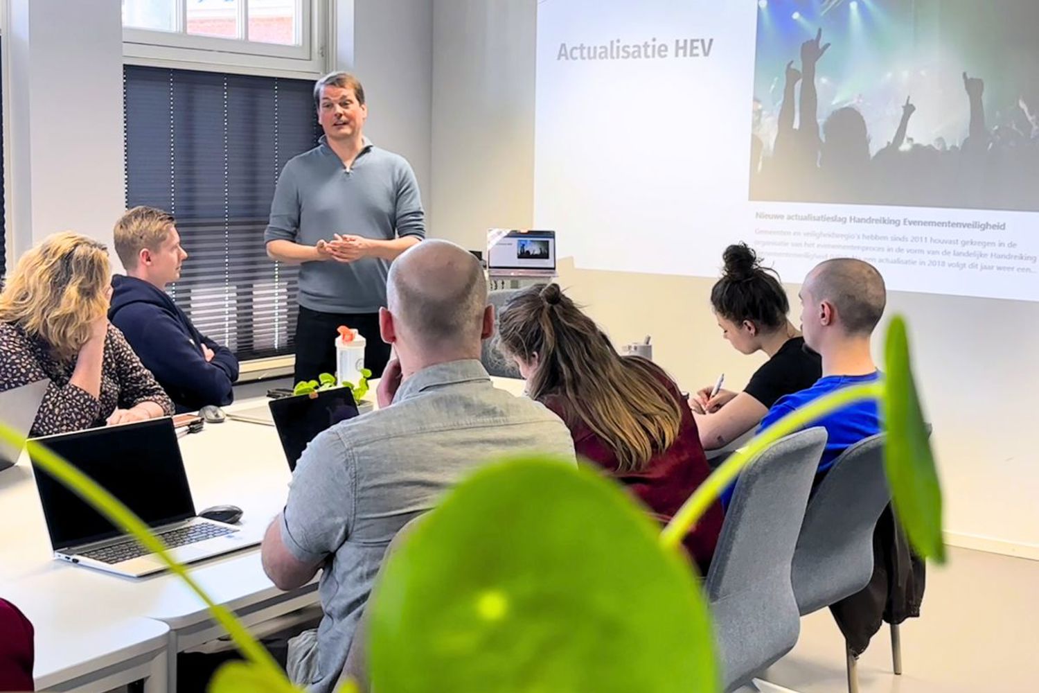 Scherp In Veiligheid Basisopleiding APV